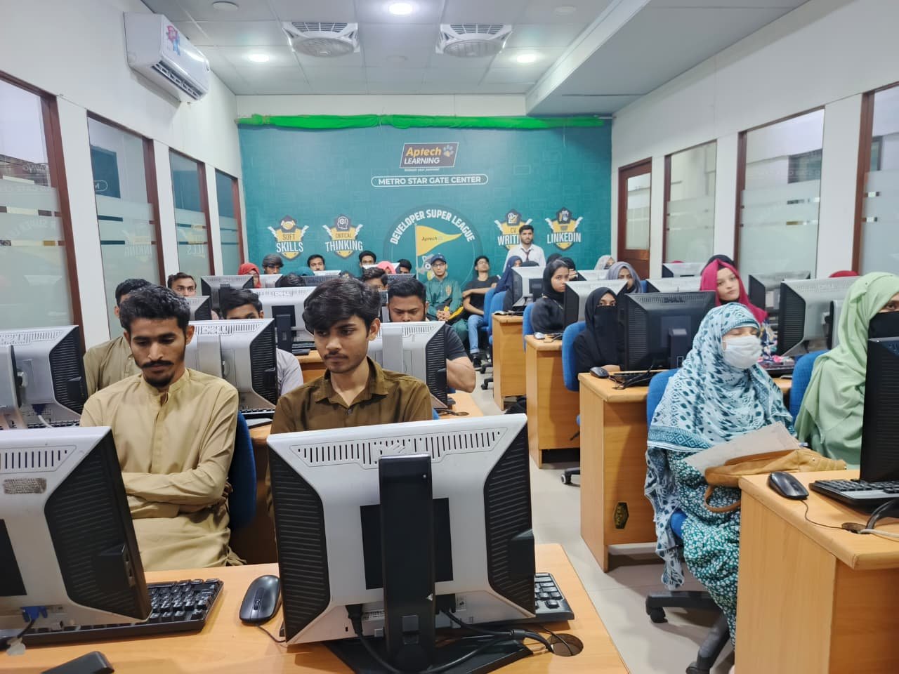 Aptech Metro Campus Seminar
